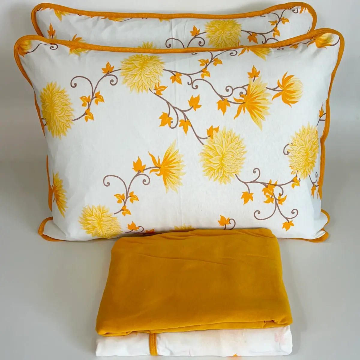 Jogo de Cama Casal 4 Peças de Malha Floral Amarelo Minimalista – Colloda