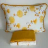 Jogo de Cama Solteiro 3 Peças de Malha Floral Amarelo Minimalista