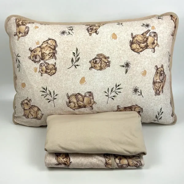 Jogo de Cama Solteiro 3 Peças Malha Capivara in Love Bege