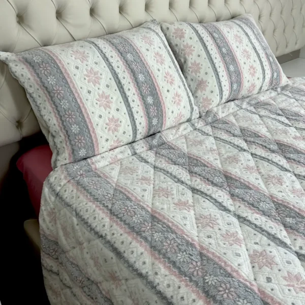 Cobreleito de Plush Nevada Rosa 4