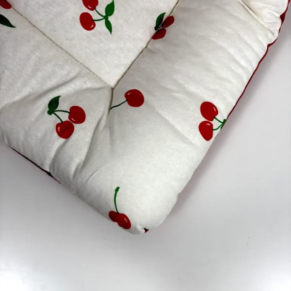 Edredom de Malha Cereja Vermelho - Detalhe Costura 1