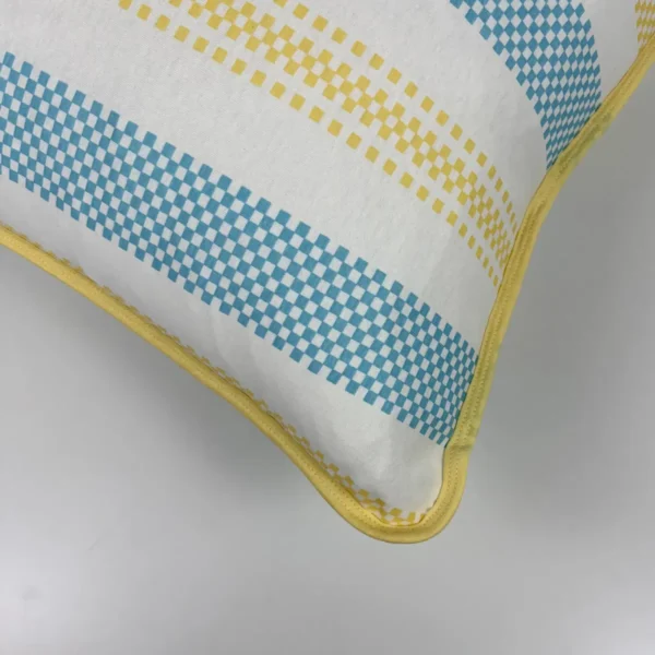 Par de Fronha de Malha Listra Pixel Amarelo - Detalhe viés